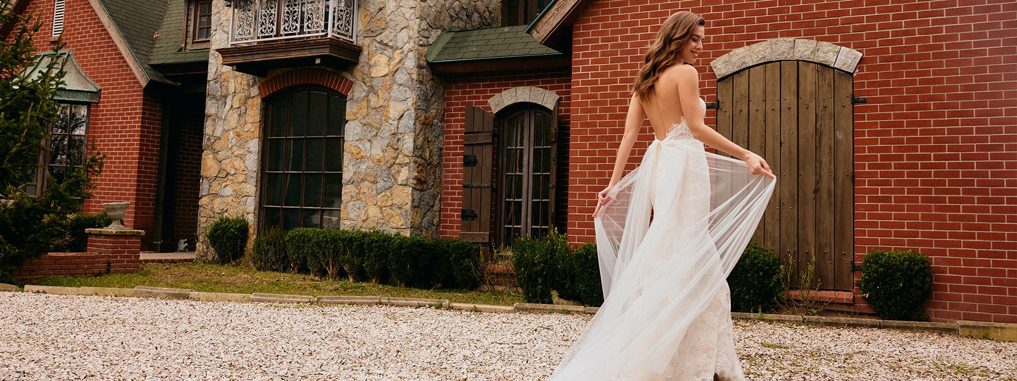 2026 Gelinlik Trendleri: Modern Zarafet, Romantik Dokunuşlar ve Yeni Nesil Siluetler - Weddies