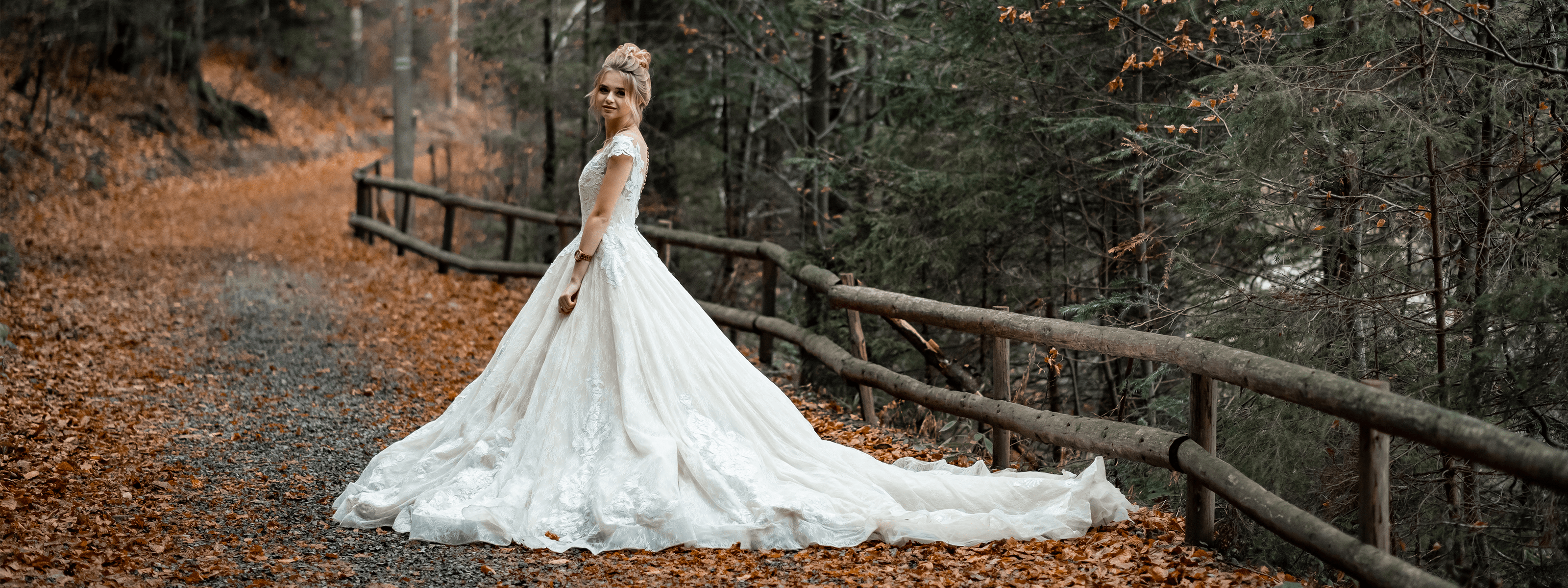 Kuyruklu Gelinlik Modelleri - Weddies